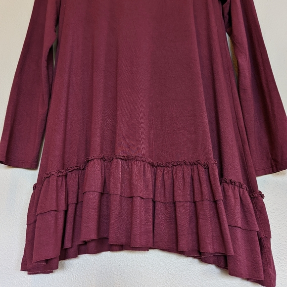 EASEL Ruffle Hem Tunic - Picture 3 of 4